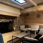 Prázdninový dům Domaine De La Cherel, Maison En Pierre Pontorson