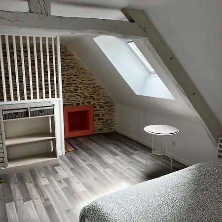 Prázdninový dům Domaine De La Cherel, Maison En Pierre *
