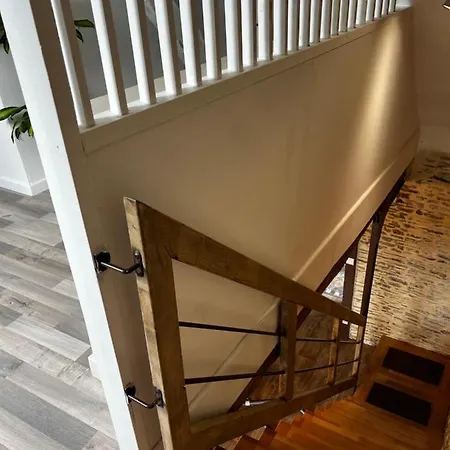 Domaine De La Cherel, Maison En Pierre