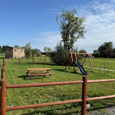 Domaine De La Cherel, Maison En Pierre 度假居