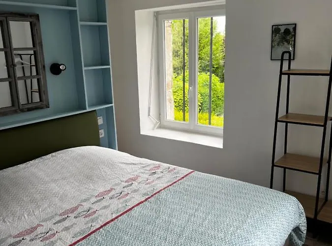 Domaine De La Cherel, Maison En Pierre