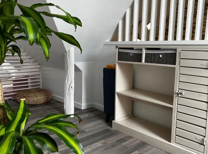 Domaine De La Cherel, Maison En Pierre * 蓬托尔松